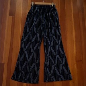 Manaola pants size Small, Hawaii designed, floor length, wide leg